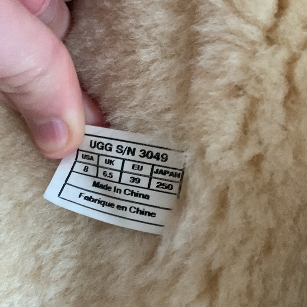 Brown Button UGGS - Picture 10 of 12